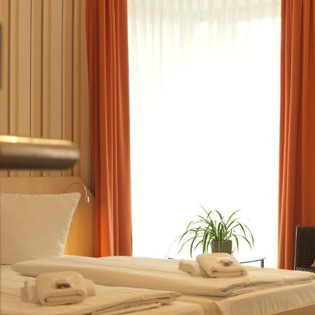 Mueritzperle Hotel Waren  Bagian luar foto